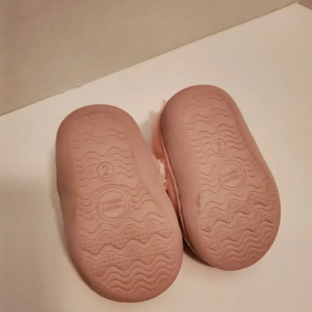 Adorable infant slippers size 2
